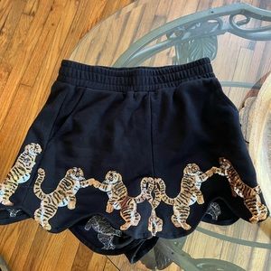 Queen of Sparkles Black Tiger Wavy Short